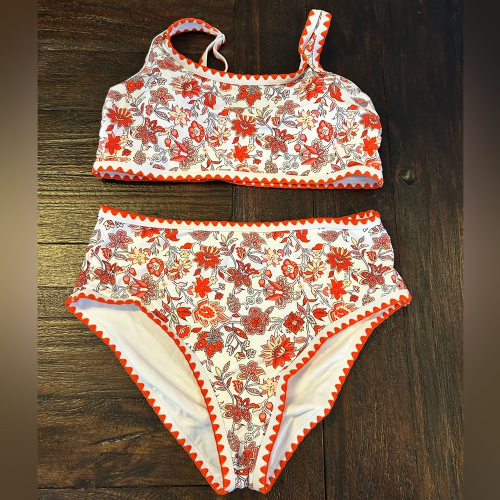 Colorful Floral Print High-waist Scoop Neck Bikini Set with Orange Embroidered